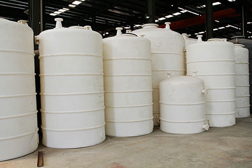 PE儲(chǔ)罐(立.臥式)