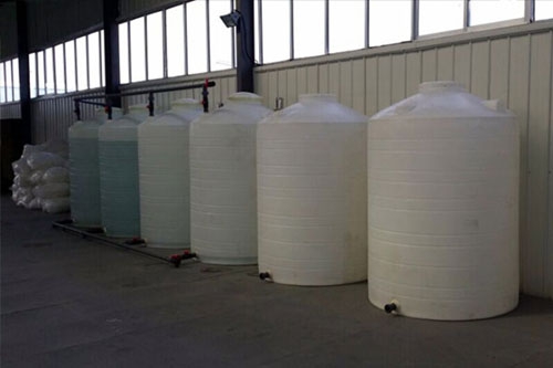 PE儲(chǔ)罐(立.臥式)